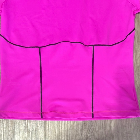 Victoria’s Secret Sweat On Point Crew Bali Orchid Pink Tee size M NWOT - Picture 4 of 4